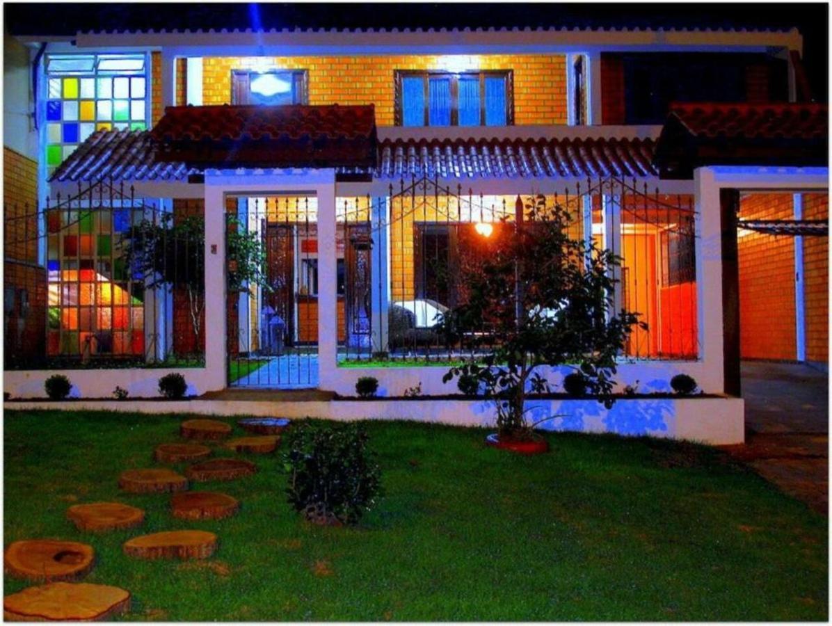 Guest House La Mansion فوز دو إيغواسو المظهر الخارجي الصورة